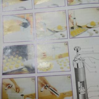 Dụng cụ làm bánh qui bơ