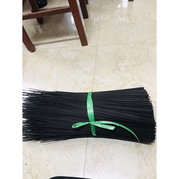 Nan đen thăng 1,6 1,8 2. 2,2 dai 40-45cm để làm lồng vuông. com bo 50 nan ...