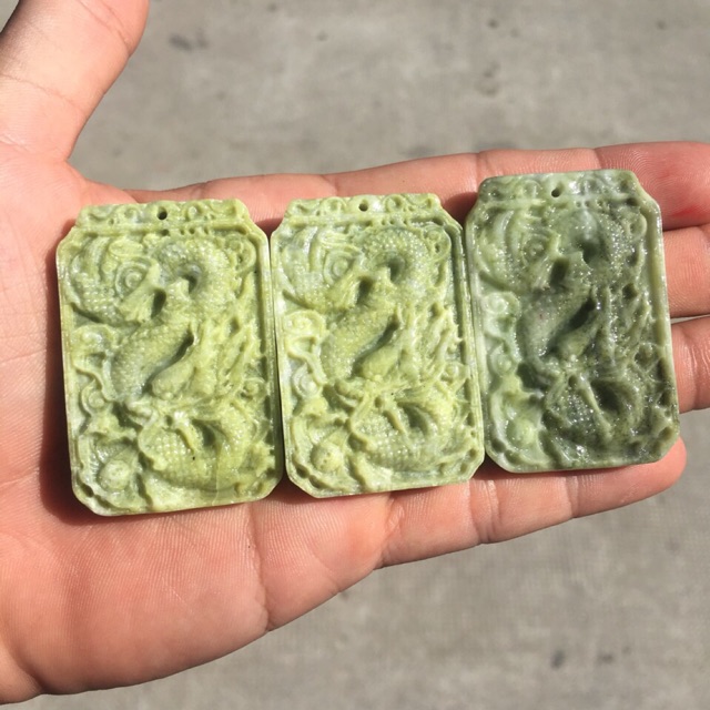 Mặt rồng dây chuyền