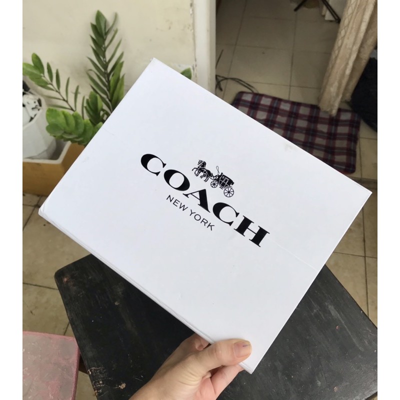 hộp túi xách hãng có sẵn