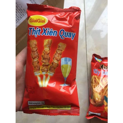 1 gói snack thịt xiên quay đức vinh 16gr ( lẻ )