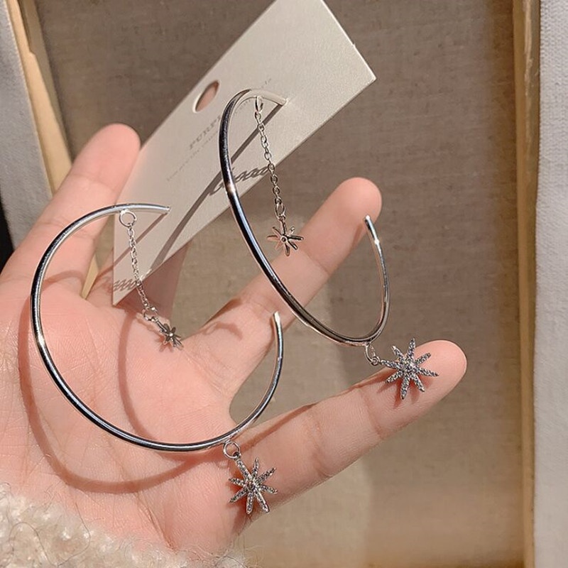 Khuyên tai kim loại hình tròn bản to kiểu Hàn Quốc phong cách cổ điển trẻ trung dành cho nữ