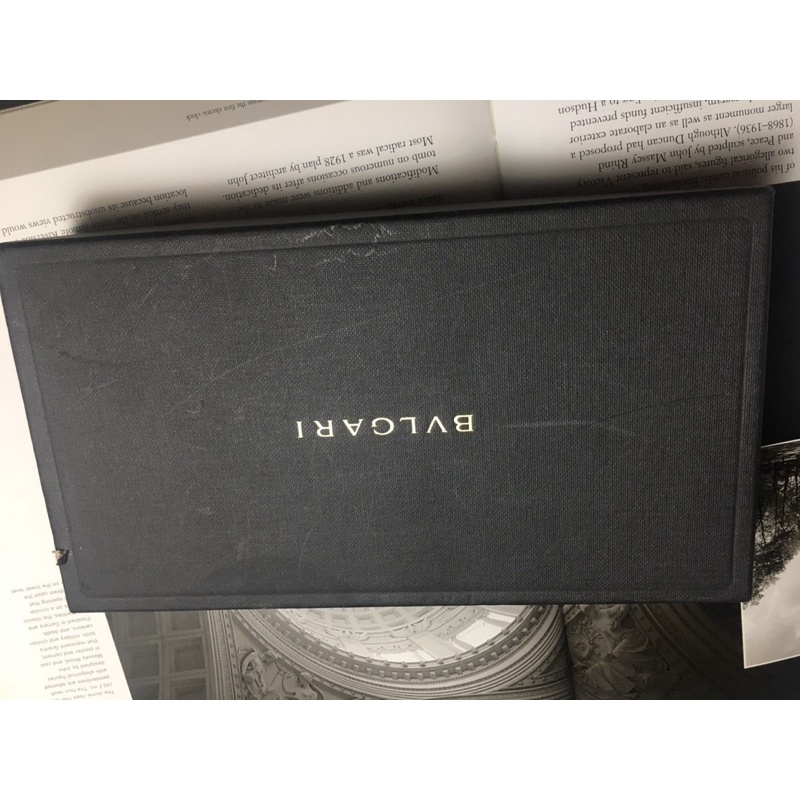 Ví bvlgari auth màu đen còn đủ pk
