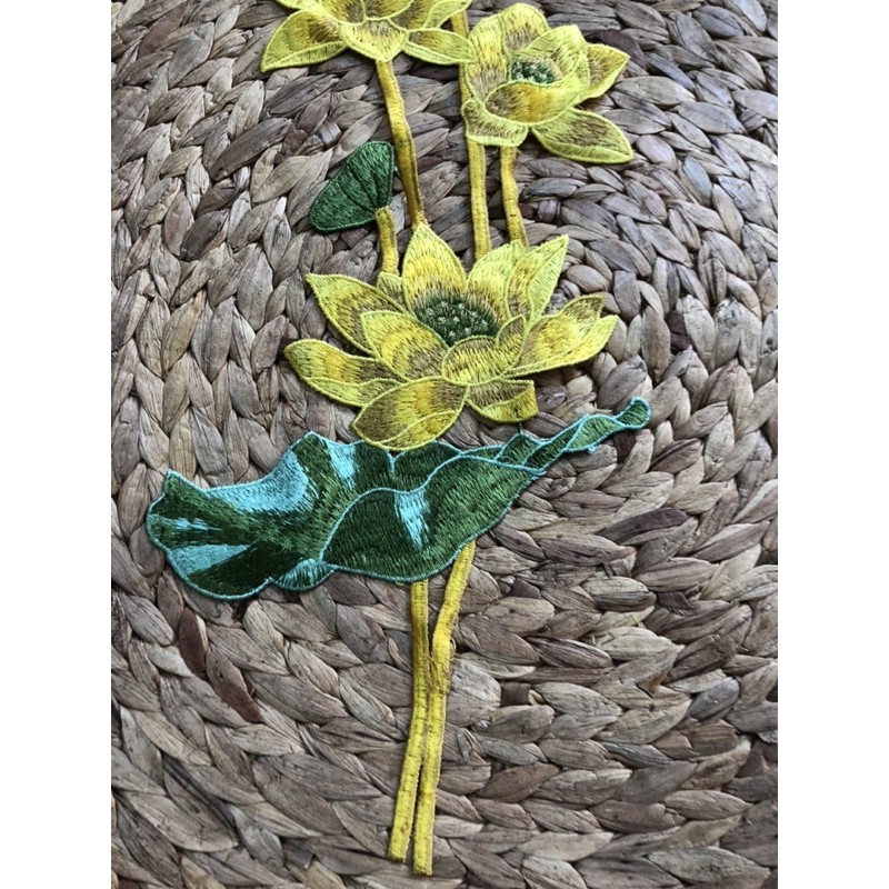Phụ kiện may mặc nhành hoa sen đính áo dài 40cm