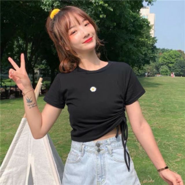 Áo rút bên hoa cúc thêu xinh