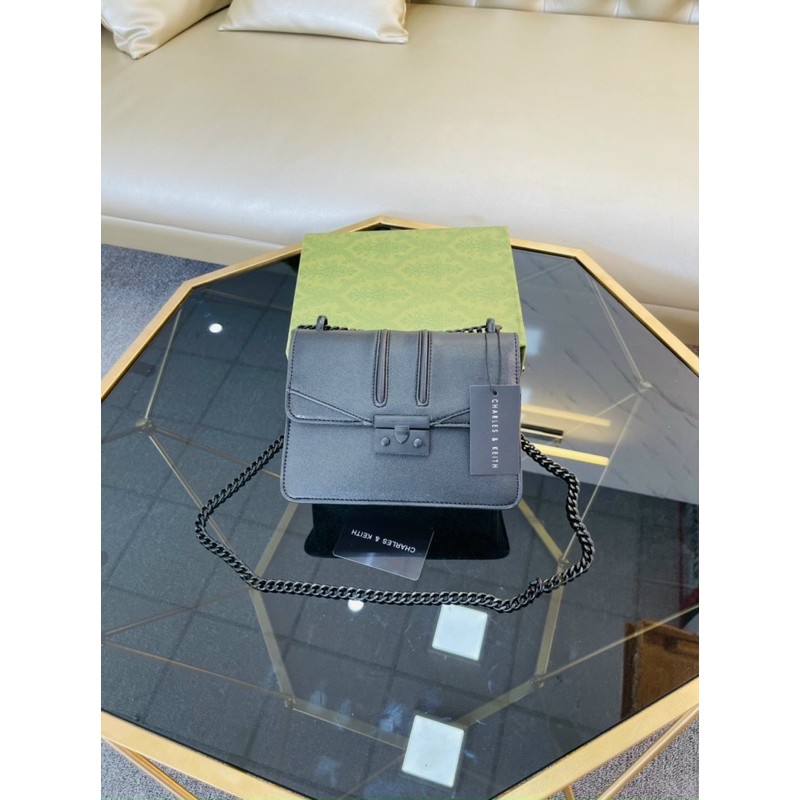 Túi CnK qc đeo chéo full đen lót đỏ❣️FREESHIP❣️