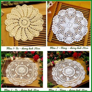 Tấm lót đế bình hoa bằng ren thêu trang trí sang trọng