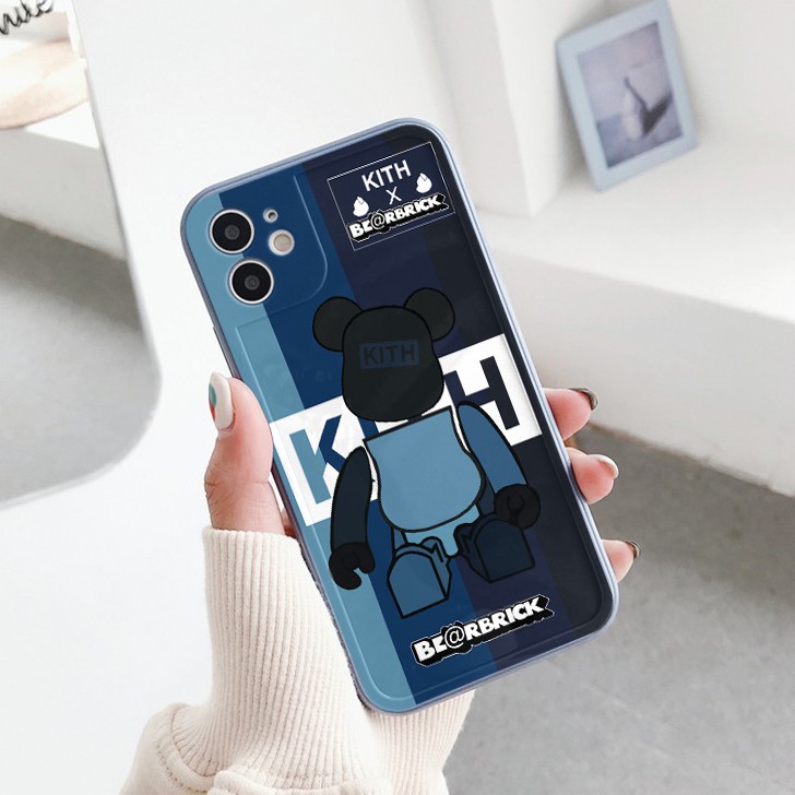 Ốp lưng iphone viền nổi bóng bearbrick kith 6/6plus/6s/6splus/7/7plus/8/8plus/x/xr/xs/11/12/pro/max/promax - Awifi B4-12