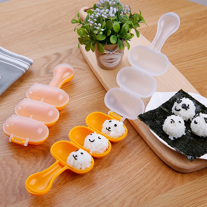 Khuôn lắc cơm bento tạo hình tròn kèm thìa 00195