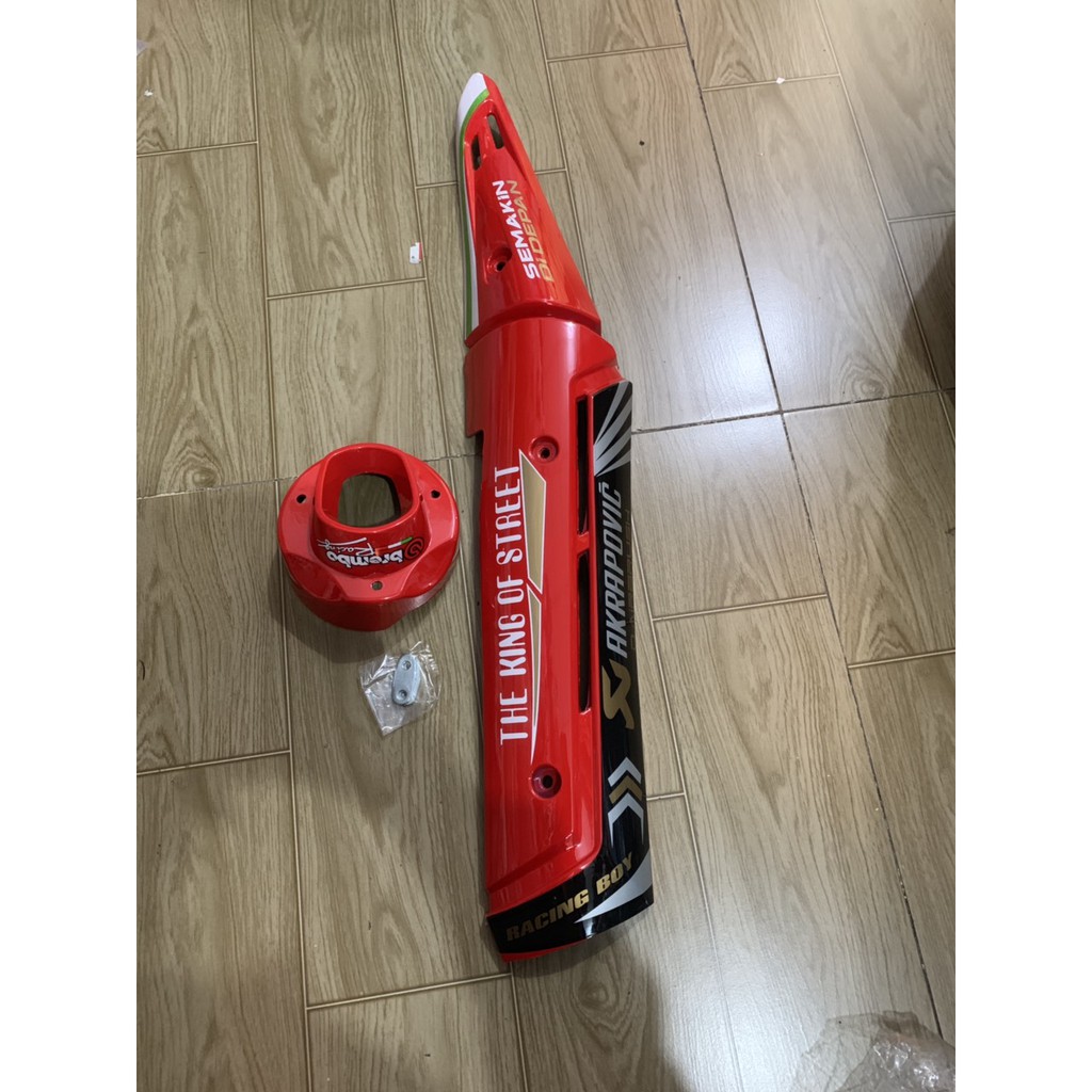 Ốp pô chụp đích pô xe exciter 150 mẫu mới màu đỏ tươi viền đen