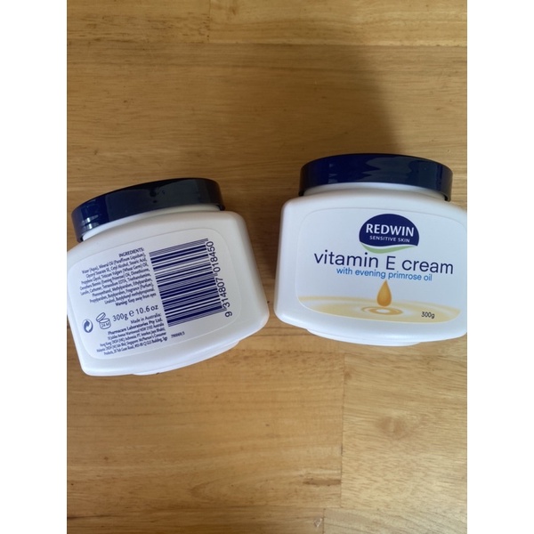 Kem dưỡng ẩm vitamin E Redwin 300g hàng Úc