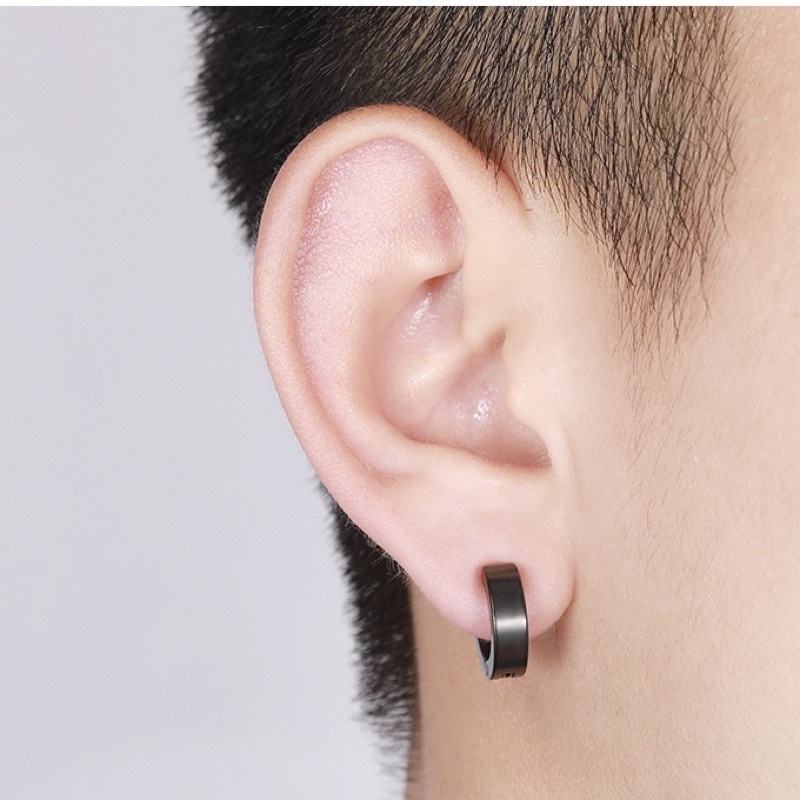 Khuyên tai kẹp vành trơn cho nam và nữ titanium (KT1)