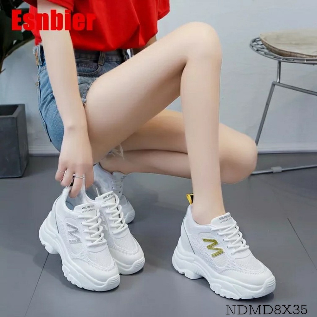 [Mã FAGREEN245 giảm 10% tối đa 30k đơn từ 99k] Giày Thể Thao Đế Cao Màu Trắng Phối Chữ M - SUP Nhũ 02 Màu 2 Cạnh Giày | BigBuy360 - bigbuy360.vn