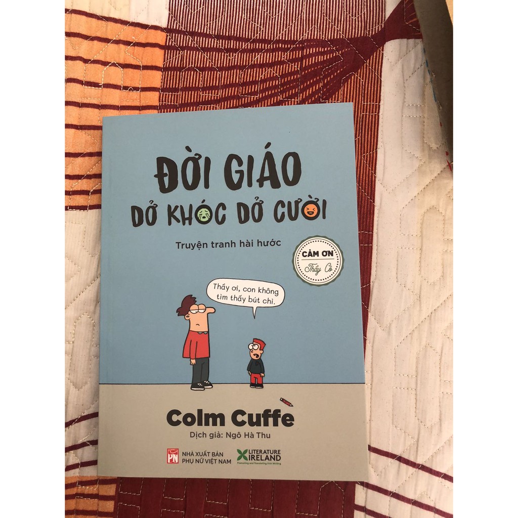 Sách- Đời giáo dở khóc dở cười