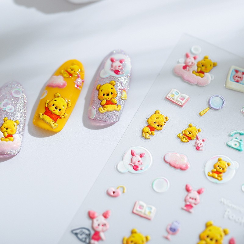 Miếng Dán Trang Trí Móng Tay Họa Tiết Gấu Pooh / Heo Hồng 5D Trong Suốt Dễ Thương DP-118F