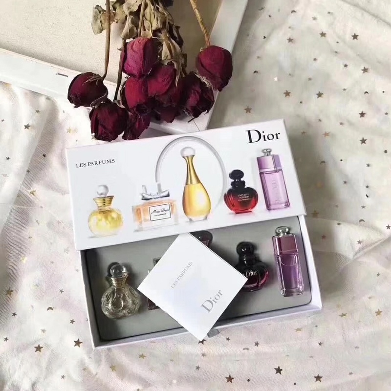 Set 5 lọ nước hoa Dior mùi hương dịu nhẹ quyến rũ 5ml