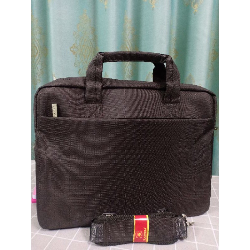 Túi dù/ cặp cán bộ đựng laptop cỡ trung (40 x 30 x 8 cm) Ladoda T11053 | BigBuy360 - bigbuy360.vn