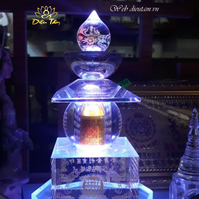 Tháp xá lợi pha lê có đèn led 8 biểu tượng cát tường đổi màu