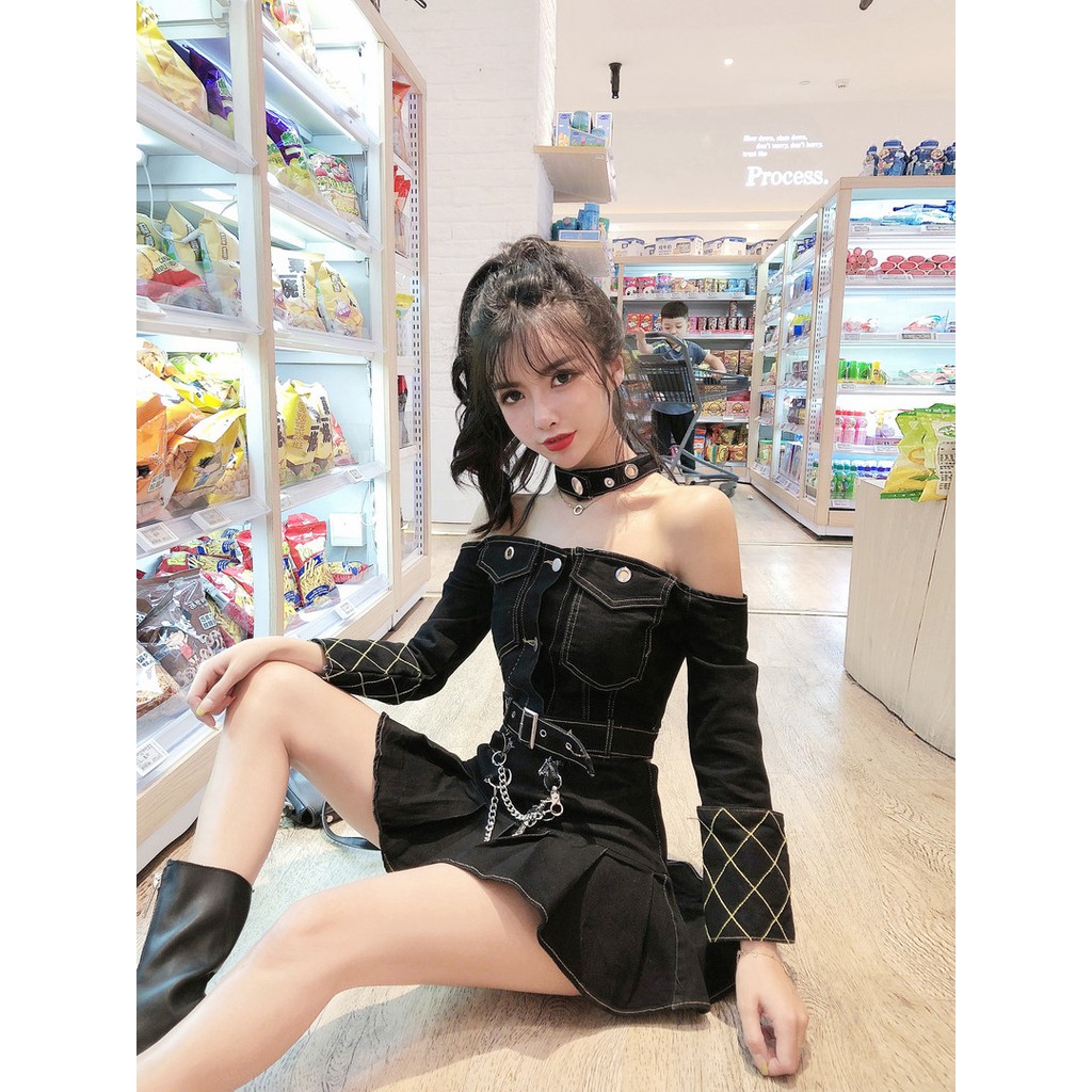 Cả set áo croptop tay dài jeans trễ vai ôm body gợi cảm+váy ngắn lưng cao xếp ly có xích vòng cổ ulzzang