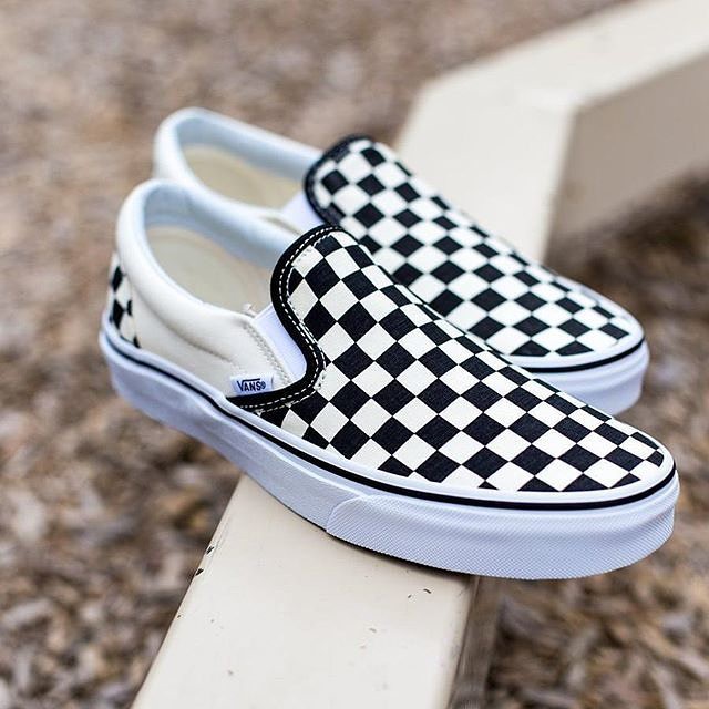 Giày V lười caro, V slip on checkerboard