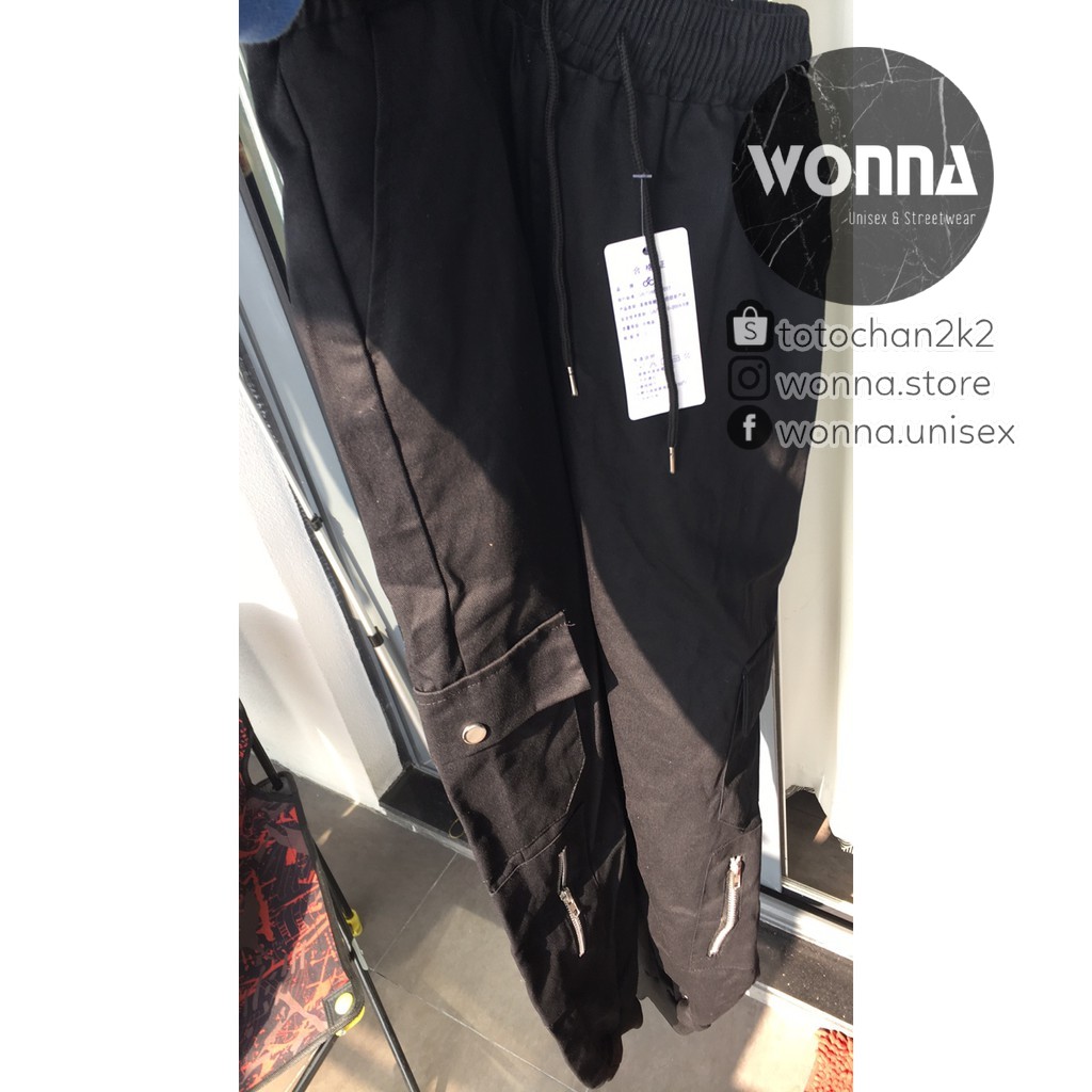 Quần cargo jogger ống bo unisex box pant street style Hàn có khóa kéo zipper nam nữ hip hop màu đen