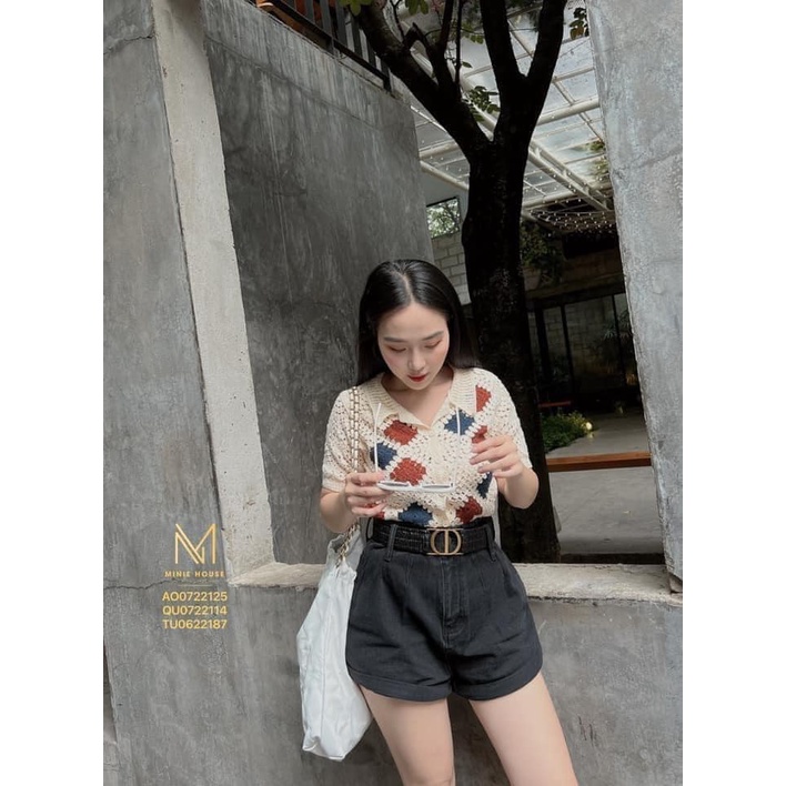 Áo len nữ ren sợi hình trám tone màu be Quảng Châu L1