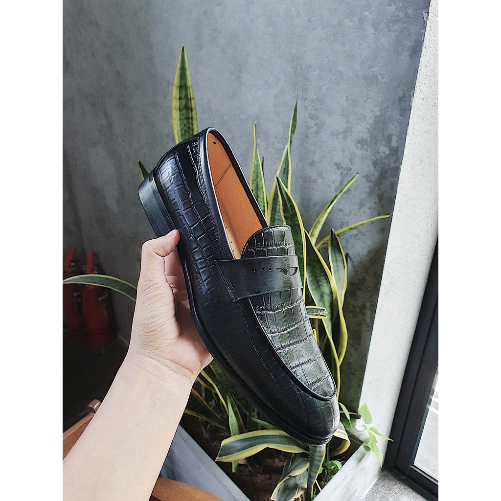 Giày Lười Loafer nam đai khoét dập vân da bò nguyên tấm Toroshoes Mã M630 (2 màu)