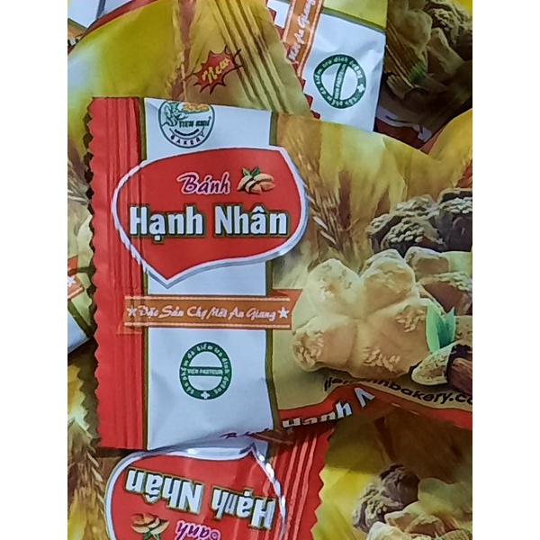 Bánh hạnh nhân Tiến Anh