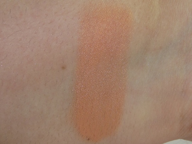 XỊT KHOÁNG Ý DĨ CẤP ẨM HATOMUGI THERMAL WATER 200ML | BigBuy360 - bigbuy360.vn