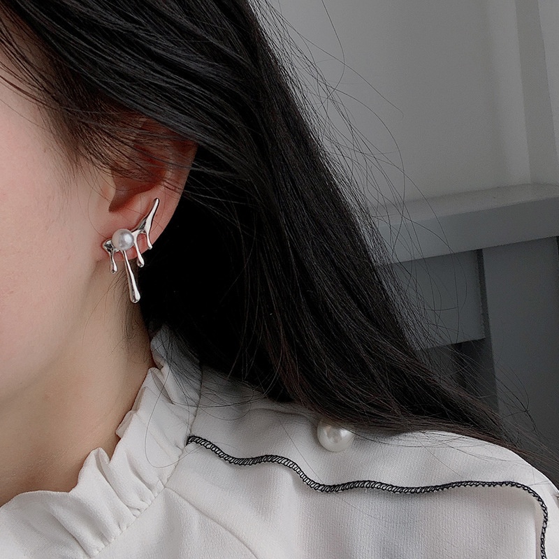 Bông Tai Kim Loại Đính Đá Lava Thời Trang