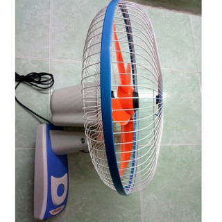 Quạt treo tường điều khiển funa