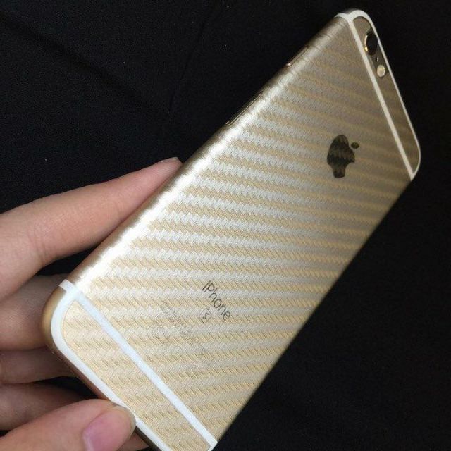 Dán vân Cacbon iphone