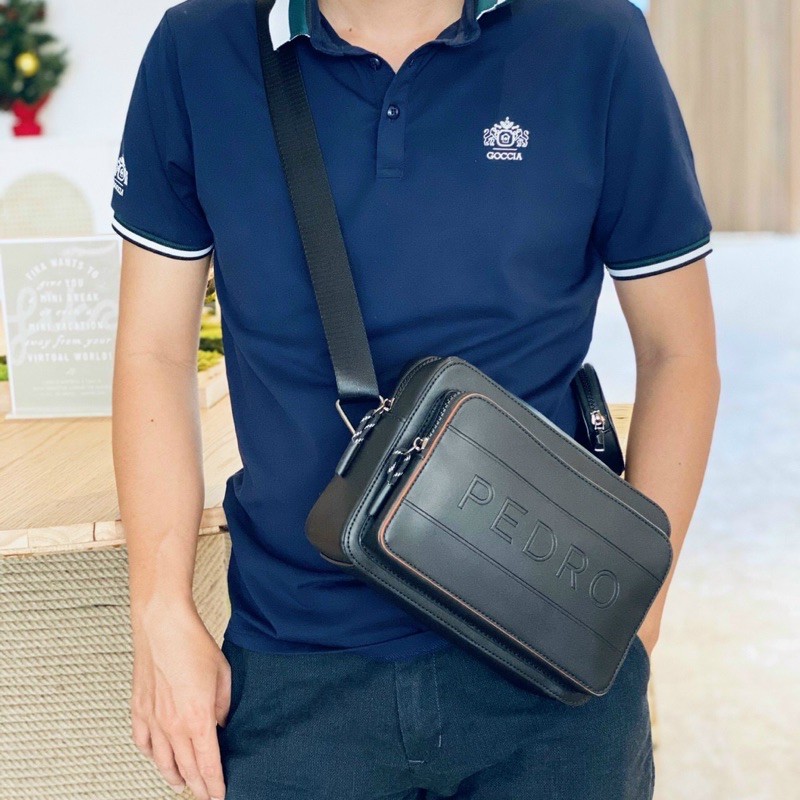 Túi đeo chéo for him in black P.e.d.rio