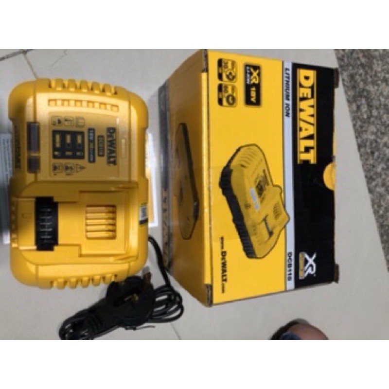 Sạc dewalt 118 220v chính hãng