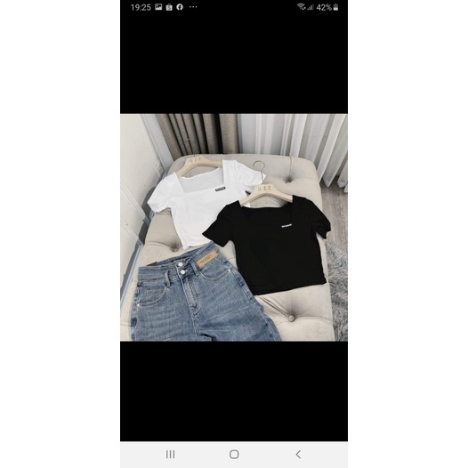 ÁO CỔ VUÔNG TAY NGẮN(logo) DÁNG XINH NĂNG ĐỘNG