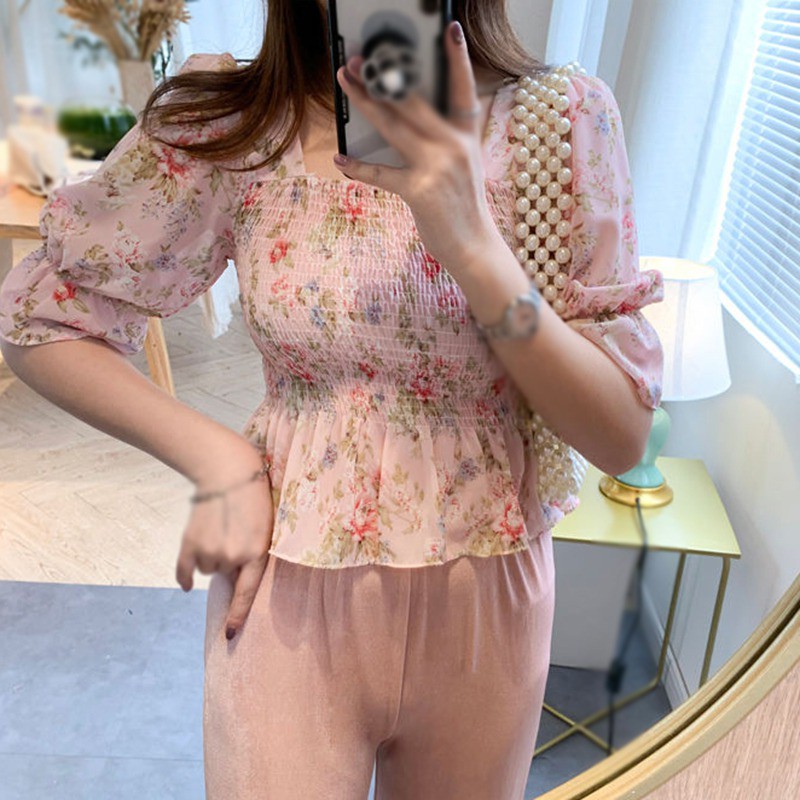 Áo Kiểu Chất Chiffon Tay Ngắn Cổ Vuông Hoạ Tiết Hoa Nữ Tính