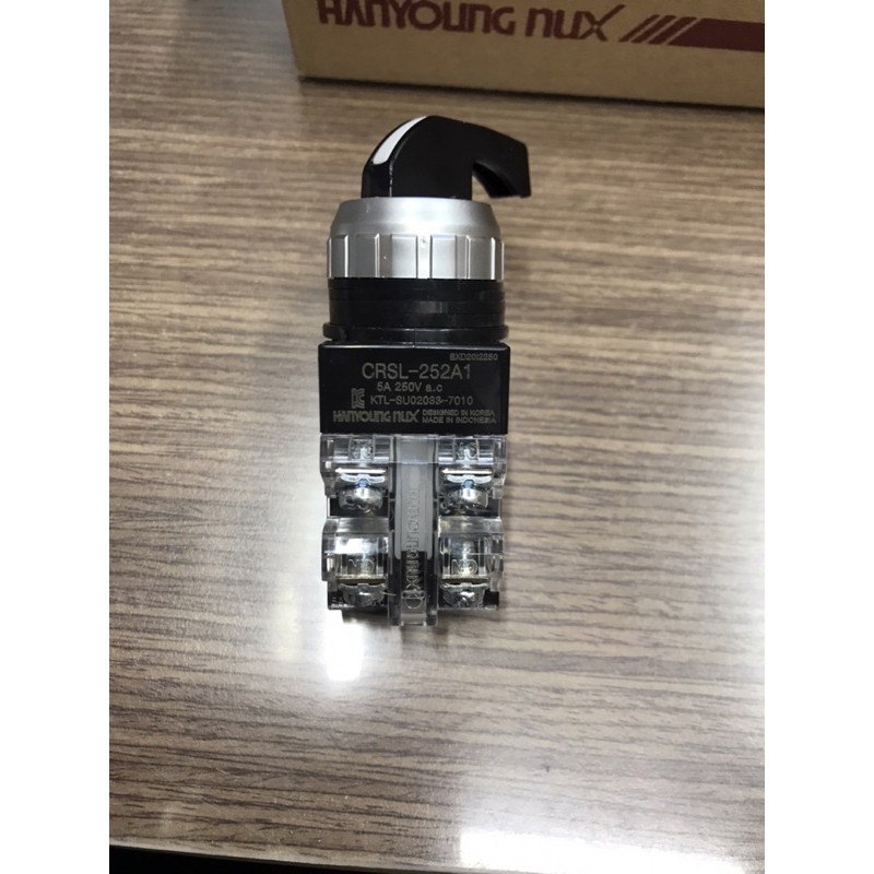 Công tắc 2-3 vị trí phi 25