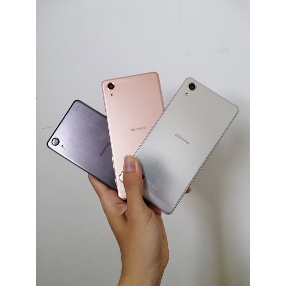 Điện thoại Sony X Performance