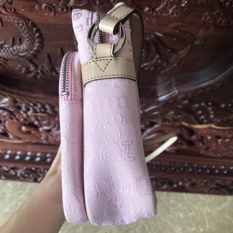 Túi form hộp đeo chéo hiệu Pinky& Dinanne