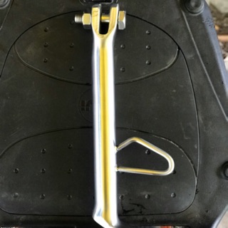 Chân chống inox 304 xe winner