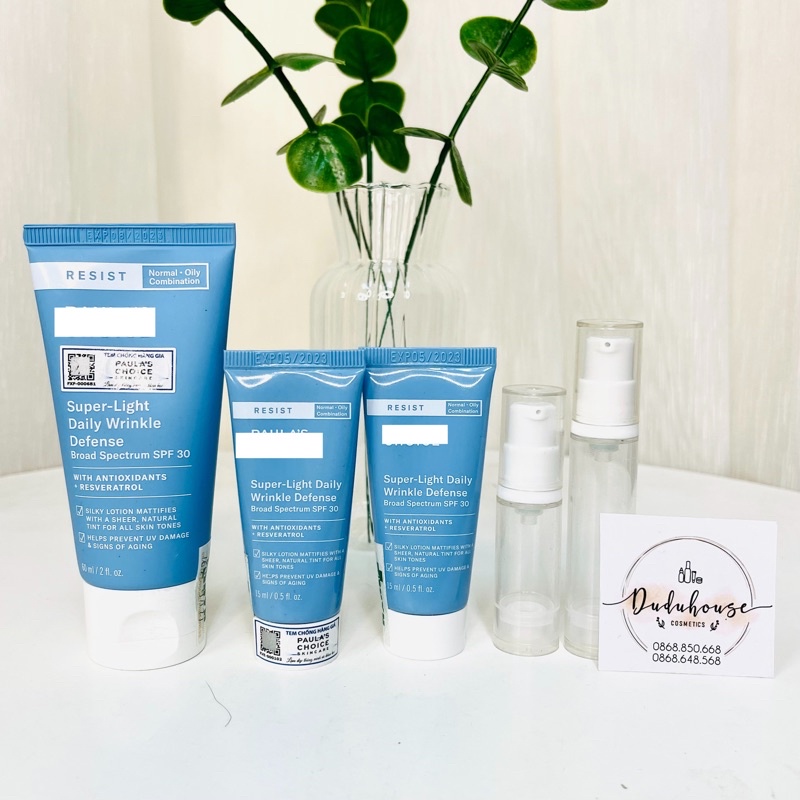 Kem dưỡng chống nắng Resist Super-Light Wrinkle Defense SPF 30