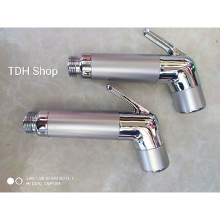 Đầu vòi xịt nhà WC