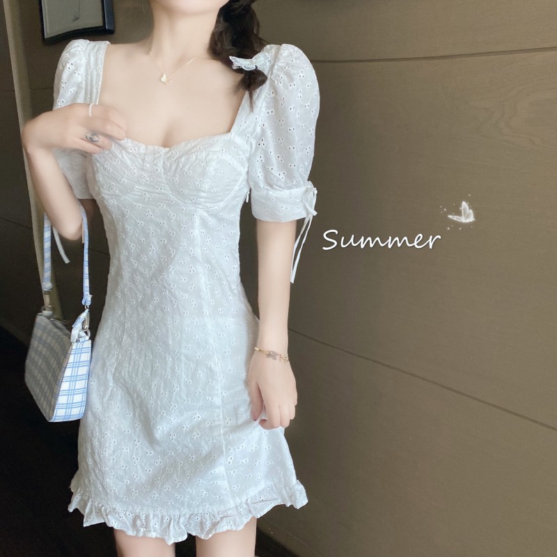 Đầm trắng nữ Emilyshop dáng xòe tay ngắn midi