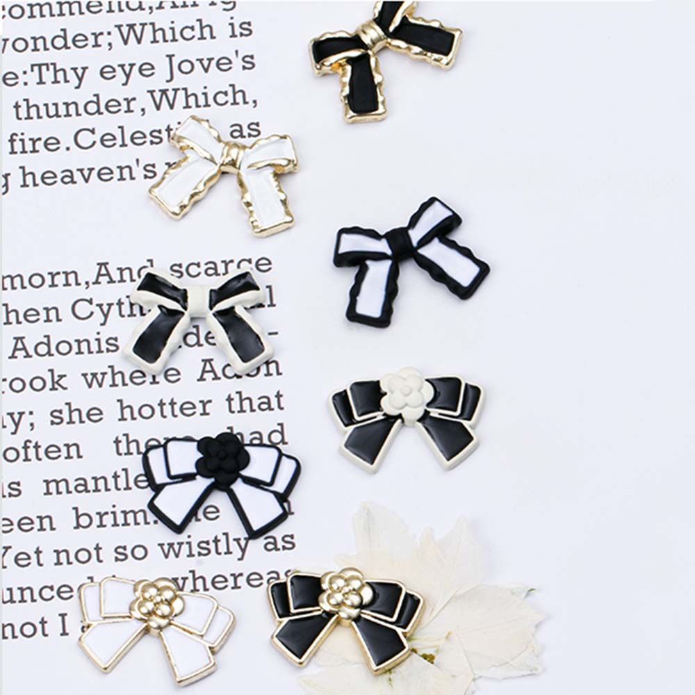 [Hàng mới về] Hạt phụ kiện trang trí móng tay thủ công bằng hợp kim hình nơ nhiều kiểu màu trắng đen kiểu Pháp lãng mạn