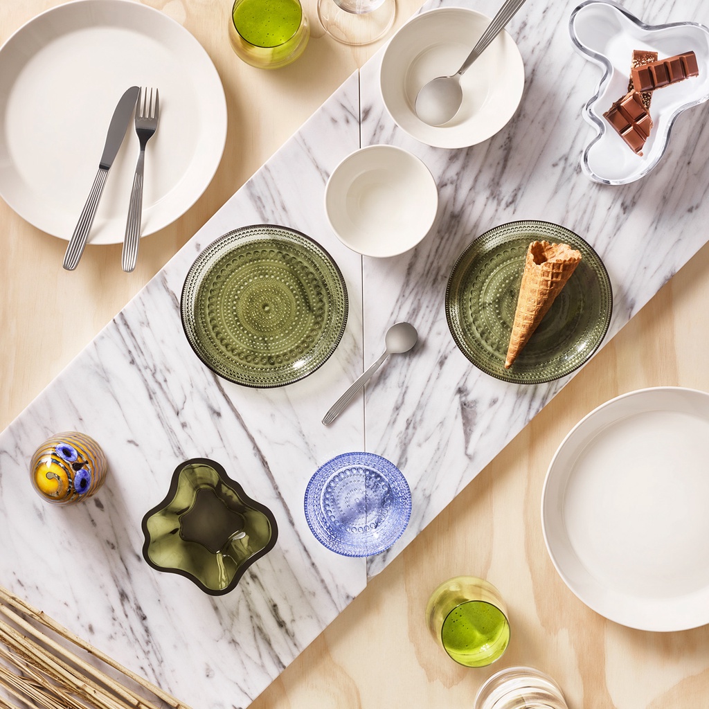 Đĩa thủy tinh Kastehelmi Iittala màu rêu, đường kính 17cm