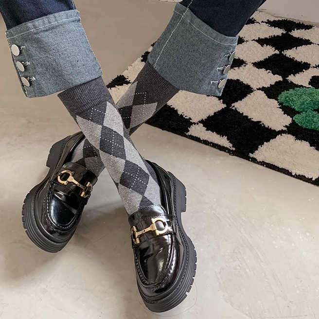 Tất, Vớ Cotton Cao Cổ Vintage Đi Giày Oxford Hình Caro Quả Trám