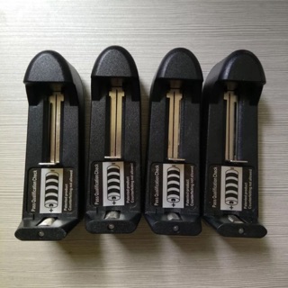 Dock sạc pin 18650 cho quạt tích điện