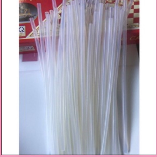 1 cây keo nến nhỏ dài 25cm
