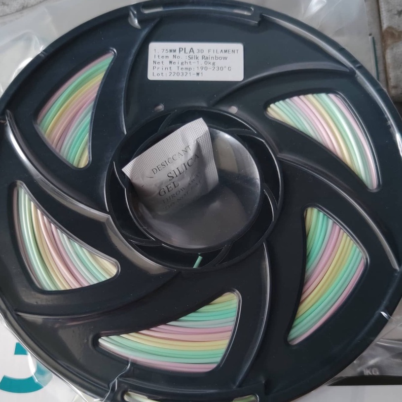 Nhựa in 3D PLA rainbow Silk rainbow ánh kim cầu vồng cao cấp 1kg 1.75mm màu sắc đẹp