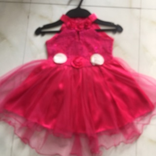 Sale Đầm cổ yếm đuôi nhẹ